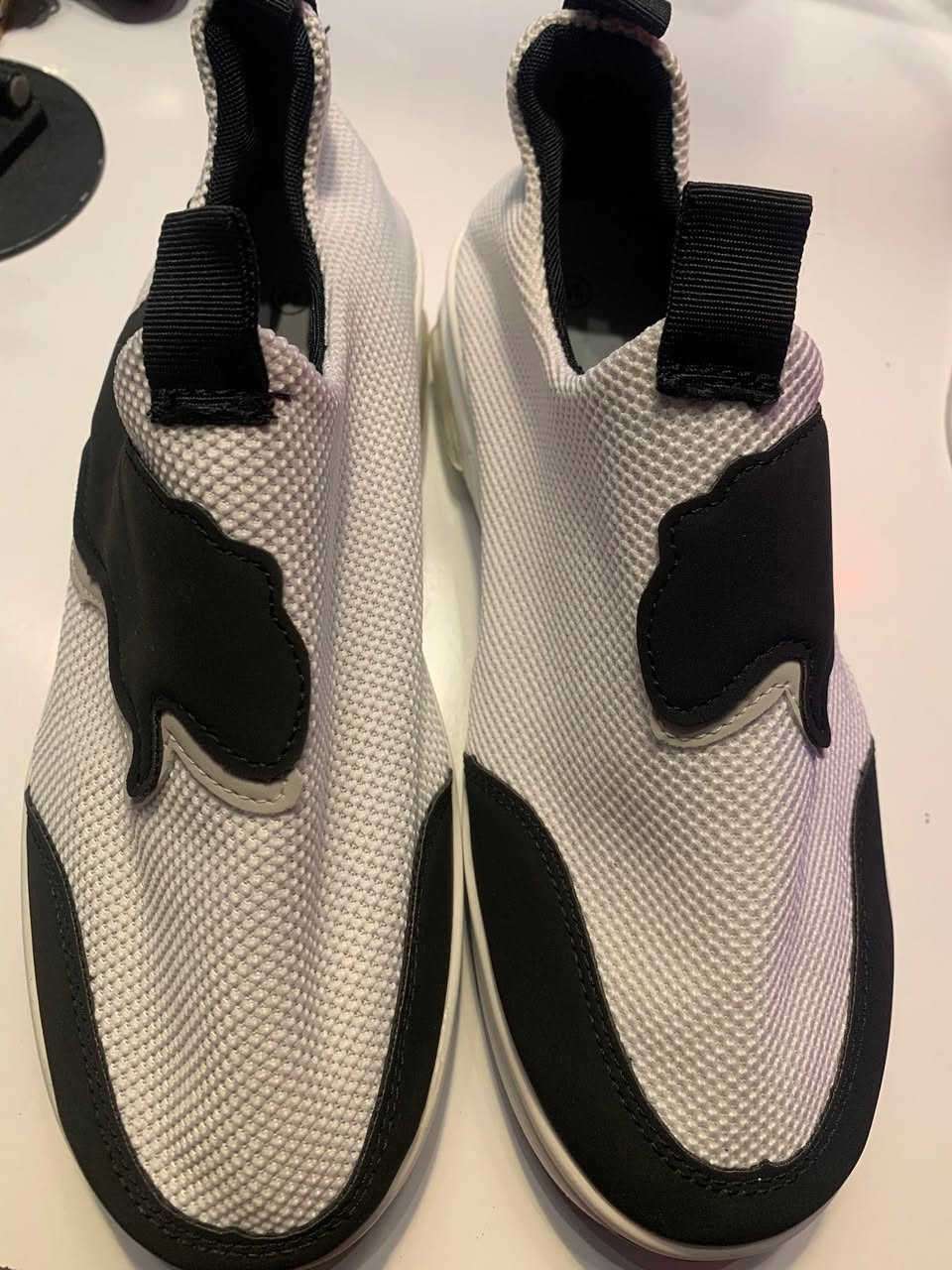 حذاء  خفيف ماركة puma قياس ٣٩
ب١٠


**إذا كنت صاحب هذا الإعلان وتريد حذفه لأي سبب، رجاءا أرسل رسالة إلى الدعم الفني**