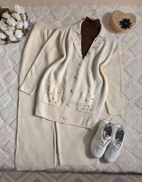 سوت قطعتين❤‍🩹
السعر خاص😍الأستفسار آكتر واتساب ‭0787 592 8266‬
خامة تريكو ناعم شتائي
38-40-42-44-46-48

السعر مع هاينك 😍
