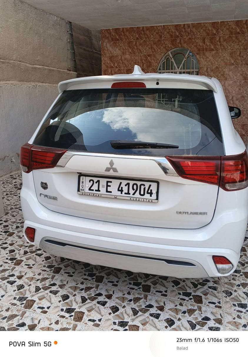 ميتسوبيشي اوتلاندر موديل 2022 ماشية 6000 كم خليجي محركMovc2000تنفس طبيعي كيرcvtثلاث وضعيات قياده ايكو نورمال سبورت كامرة خلفيه شاشة تحكمات مقود مثبت سرعة تسخين مقاعد أمامية دخول ذكي بصمة تشغيل عن بعد كشنات جلد أرضية السيارة جلد 5راكب السعر 178بيها مجال رقم السليمانية هاتف ***********
