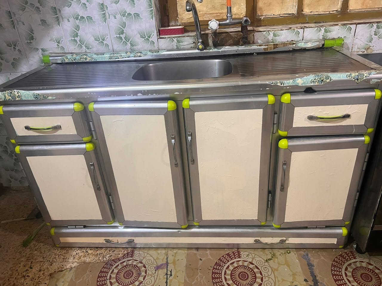 للبيع للاستفسار الاتصال ع الرقم ***********
