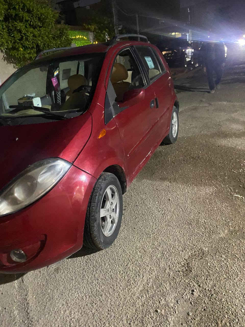 سلام عليكم سياره شيري A1 موديل 12 سياره بسمي تحويل ثاني يوم سنويه لل2030...... يحتاجلها فقط نقوصات قليل سياره حلوه ومرتبه كير ومحرك مكفول رقم بغداد دولي.. انكليزي مكاني بغداد حي الجهاد.. السعر 37 وبيها مجال.. ***********
