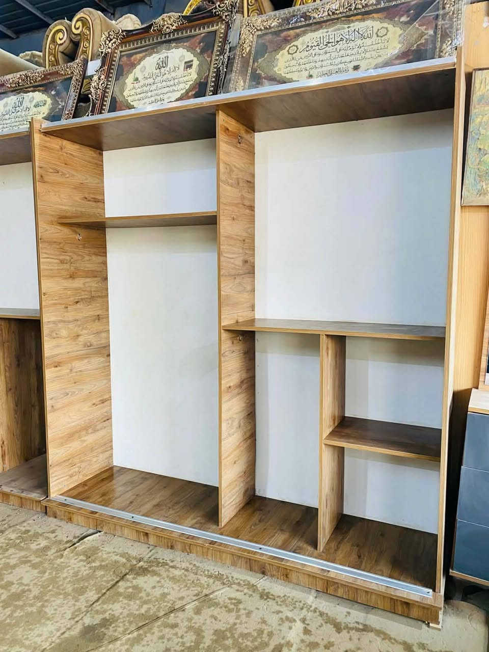 غرفة نوم تركي  ( جديدة) 
فقط منصوب 
تتكون من 👈5 👈قطع والسادسة
 هدية طابورية فول نضافة 💯/💯
السعر فقط 👈 500👈الف 
مع نقل وشد داخل بغداد مجاني


**إذا كنت صاحب هذا الإعلان وتريد حذفه لأي سبب، رجاءا أرسل رسالة إلى الدعم الفني**