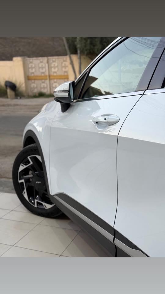 السلام عليكم شباب كيا سبورتج 2025 كفاله عامه من كلشي زيرو سياره ماشيه 3 ألف حقيقي ضمان الشركة الدولية فول موصفات قماره حديد كراسي كهرباء تدفئة بصمه تشغيل وابوب داخل بيجي جنطة كهرباء رادار جانبي مكان سيارة بغداد رقمي ***********
