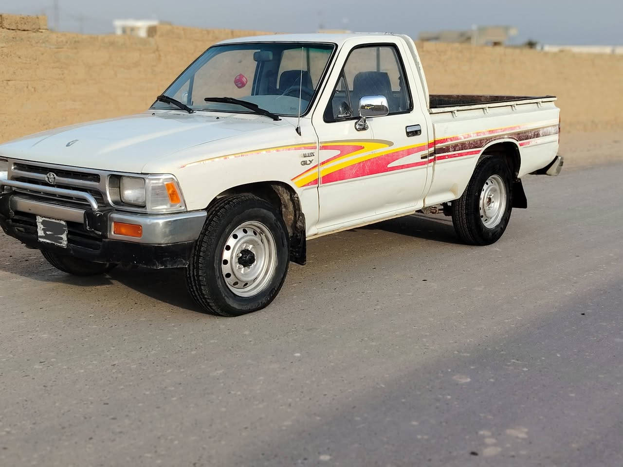 السلام عليكم للبيع بيك اب موديل 1992 رقم فحص صلاح الدين شرط التحويل سياره على البلاد وضع شركه  محرك كير شاصي نضيف سياره جاهزه دوشمه جديده صدر جديدالمكان صلاح الدين الشرقاط
***********
***********
