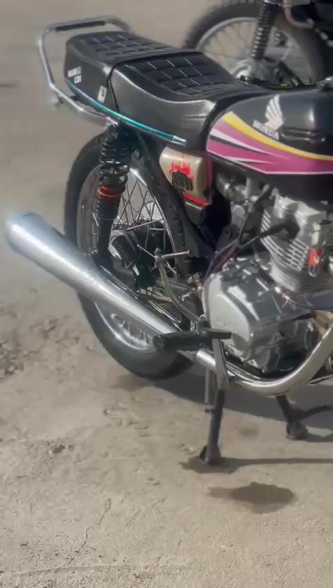 السلام عليكم دراجه نامه المحرك 25 شلامجه اصلي والتعميره 25 والشاصي 19 ارشا اوراق اصولي دراجه حلوه ونضيفه كلش السعر 750 وبيها مجال بسيط  للشراي


**إذا كنت صاحب هذا الإعلان وتريد حذفه لأي سبب، رجاءا أرسل رسالة إلى الدعم الفني**