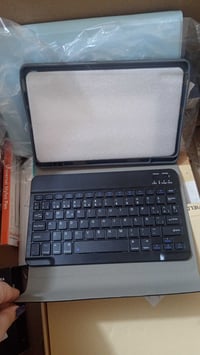 كيبورد • حافظة • ٨ لاف