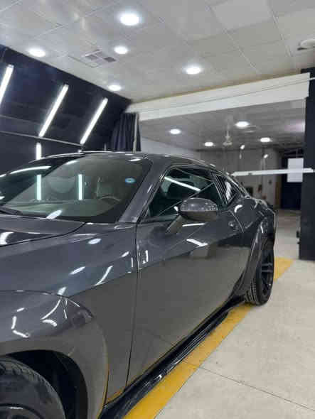 سلام عليكم اخوتي 
صلو على محمد وال محمد 🙏
الحلوة للبيع 😈
جالنجر 2018 sxt plus💪
سيارة وارد امريكي حادثها جاملغ امامي سايق
وبيها قطعتين كلير يعني ثلث قطع من امريكا 
ميحتاج نذكر بلمواصفات بلاص معروفه 
عليها اضافات دركة RPM 
شوته رياضيه من شركةAFE power 
وياله تو سايز امامي  275 خلفي 315 
سياره شلعتها ماشاءالله تاخذه ربع متصرف عليها 
استعمال شخصي مشايف لا درفت ولا سباق 
بلعافيه على الياخذها ❤️
واسف على اطاله بس من كد ماحلوه  مينعد وصفها  ❤️
تواصل موجود ع فيس ورقم 
***********
