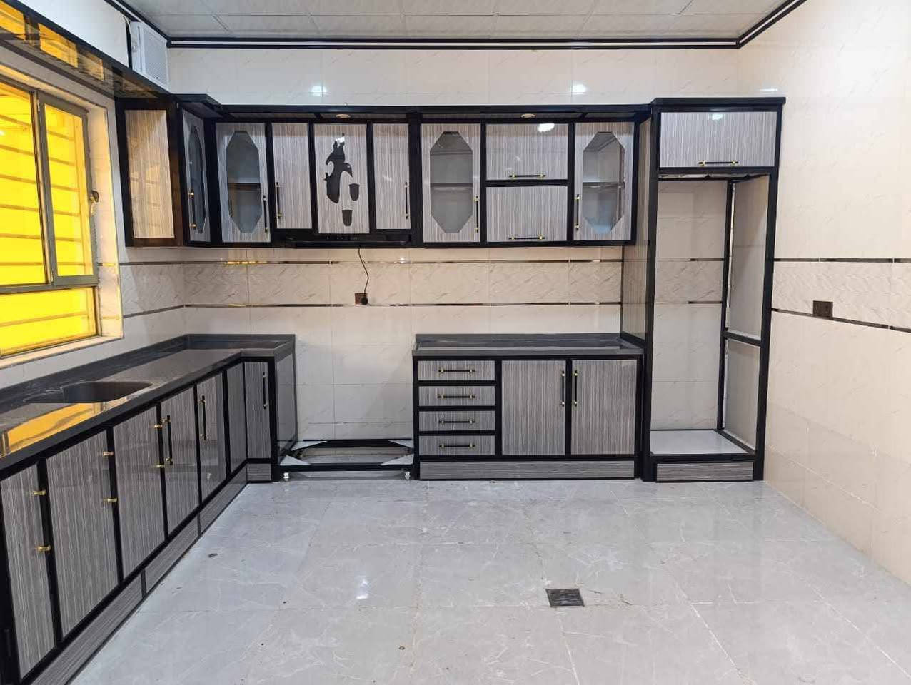 🛠️ إعلان: خدمات صيانة وتصنيع الألمنيوم والزجاج 🛠️
هل تعاني من أبواب مطبخ مخلوعة؟ أو زجاج مكسور؟ لا داعي للقلق!
​معكم الفني محمد، خبرة في أعمال الألمنيوم والزجاج، مستعد لتنفيذ كافة أعمالكم بدقة وأمانة:
​✅ تصليح وصيانة الكاونترات: (تبديل سكك، مفصلات، ومقابض) ليعود مطبخك كالجديد.
✅ خدمات الزجاج: تبديل الزجاج المكسور للشبابيك والأبواب والواجهات.
✅ عزل وتجديد: معالجة دخول الغبار والأمطار باستخدام أجود أنواع السيليكون والربل.
✅ تصاميم عصرية: تنفيذ كاونترات ورفوف ألمنيوم حسب الطلب وبأسعار مناسبة.
​🚀 سرعة في التنفيذ، دقة في المواعيد، وأسعار تراعي الجميع.
​📍 مكان العمل: (صيانه متنقله اعمل في اي مكان )
📞 للتواصل والاستفسار: (***********)
​زيارتكم للمعاينة مجانية.. وشعارنا دائماً الأمانة في العمل.
​💡
