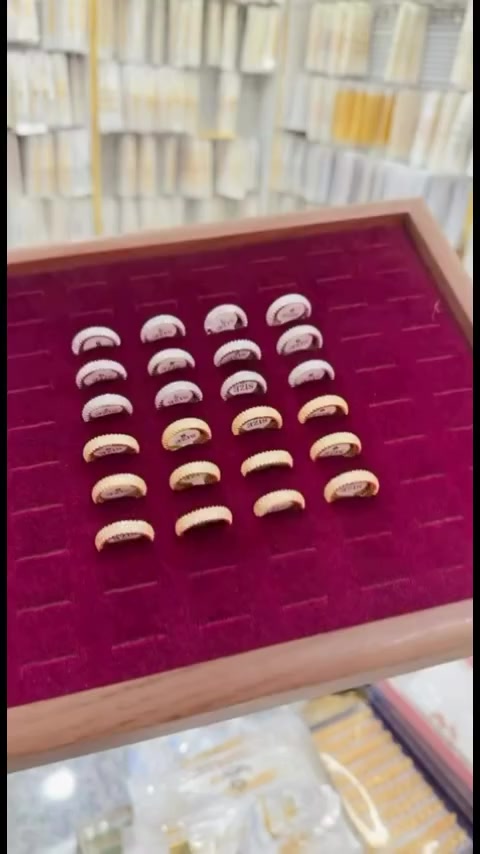 توفر الحلق الفضه والذهب☺️


**إذا كنت صاحب هذا الإعلان وتريد حذفه لأي سبب، رجاءا أرسل رسالة إلى الدعم الفني**