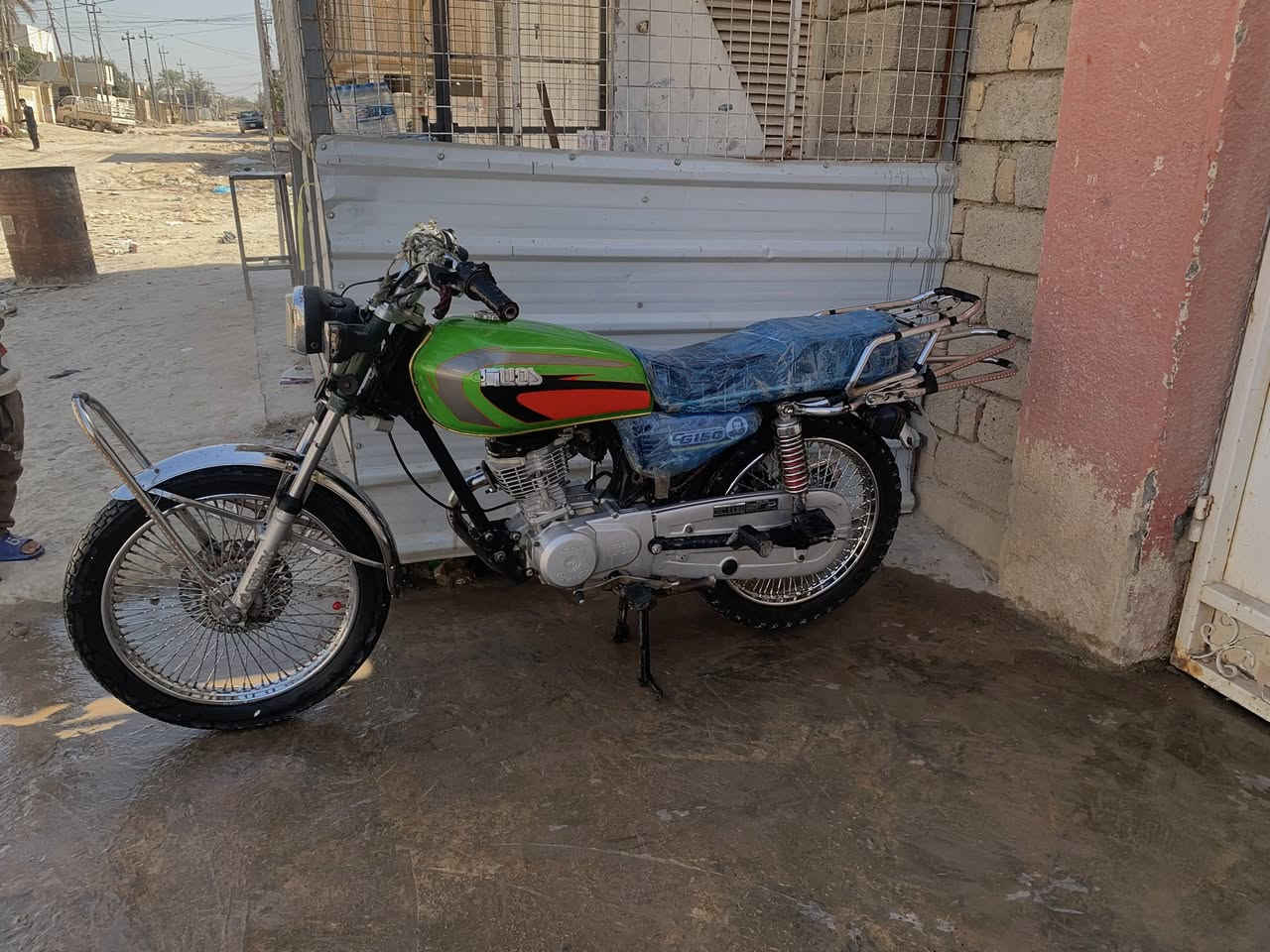 سلام عليكم دراجه أربعه كير 2023مكنيه مفتوحه قبل أسبوع انفتحت اول فتحه للبيع السعر ٤٢٥ وبي مجال للشراي رقم***********
