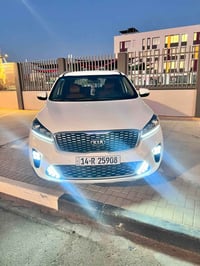 سورنتو ٢٠٢٠ • ٦ سلندر • ٧ راكب