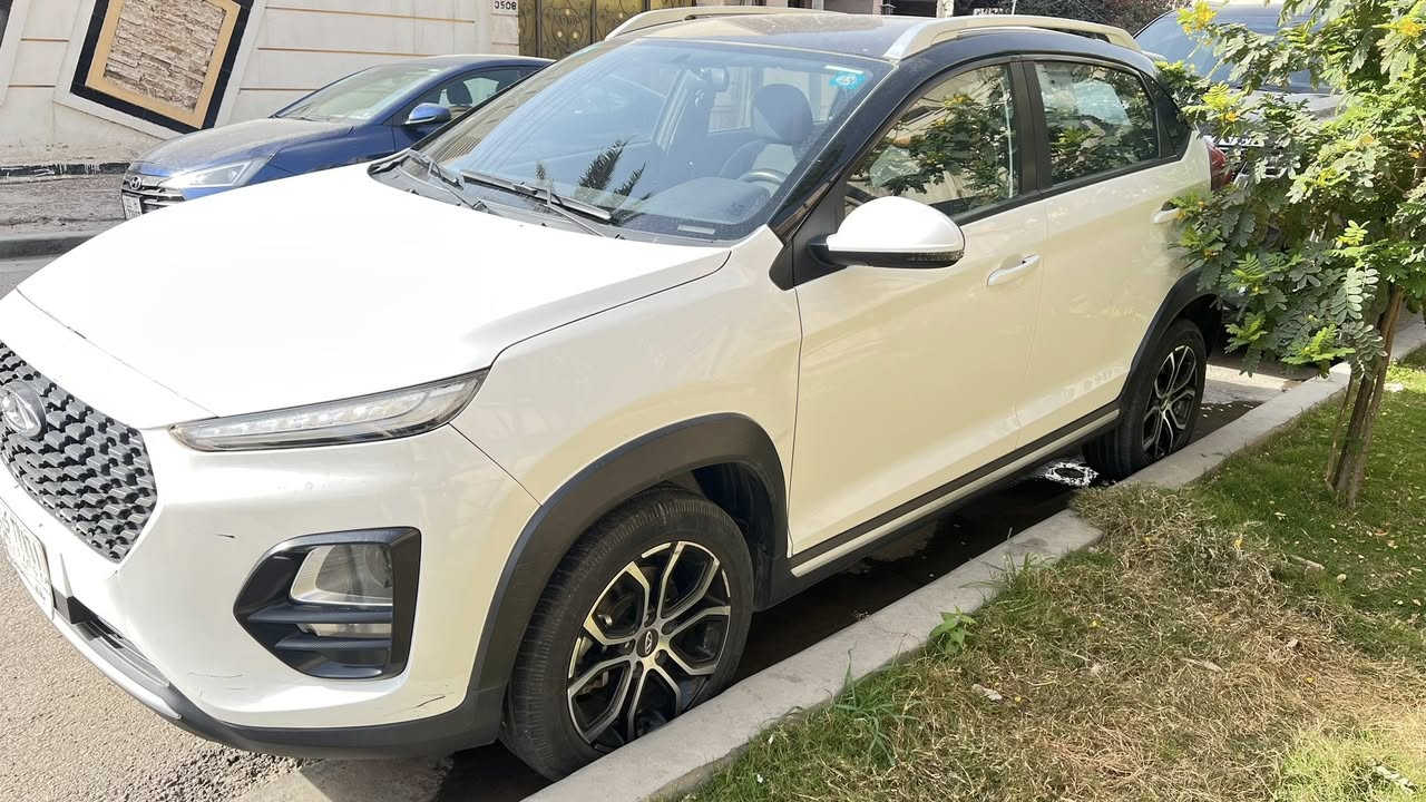 السلام عليكم
تيكو 2 برو موديل2022 
كير مكينه مكفولات 
ومسويله ادامه كامله للسياره 
تبريد ثلج 
بيه بارد 4 اصابع بل باب الخلفي الايسر والباقي مكفول 
مواصفات عاديه 
كامره خلفيه 
كشنات مخمل 
مانع انزلاق 
مكينه 1500 
سياره نضيفه وجديده 
ماشيه 55 الف كيلو 
السعر 108 وبيه مجال العنوان بغداد السيديه 
***********
