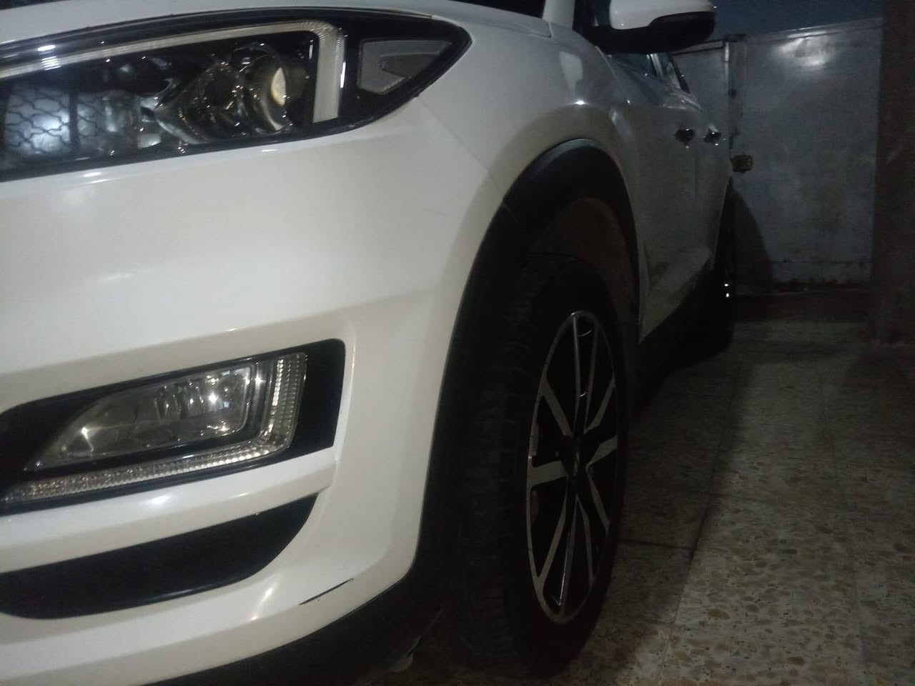 السلام عليكم هونداي توكسان خليجي موديل ٢٠٢٠ حجم محرك ٢٠٠٠ماشيه ٦٣الف قابله للزيادة الموصفات تحكم استيرن جهتين تبريد قطعتين سياره الكشنات كلها مغلفه جلد ثلاثة أنظم قياده لد نهاري ليلي بيها صبغ أماكن وضربه جاملغ الخلفي جهة سايق سياره امانه الله كلش جديده رقم أربيل باسمي رقم الجديد السعر ١٥٠ وبيها مجال بسيط رقم الهاتف *********** او مراسله على الخاص فقط بيع التقرير موجود بصور
