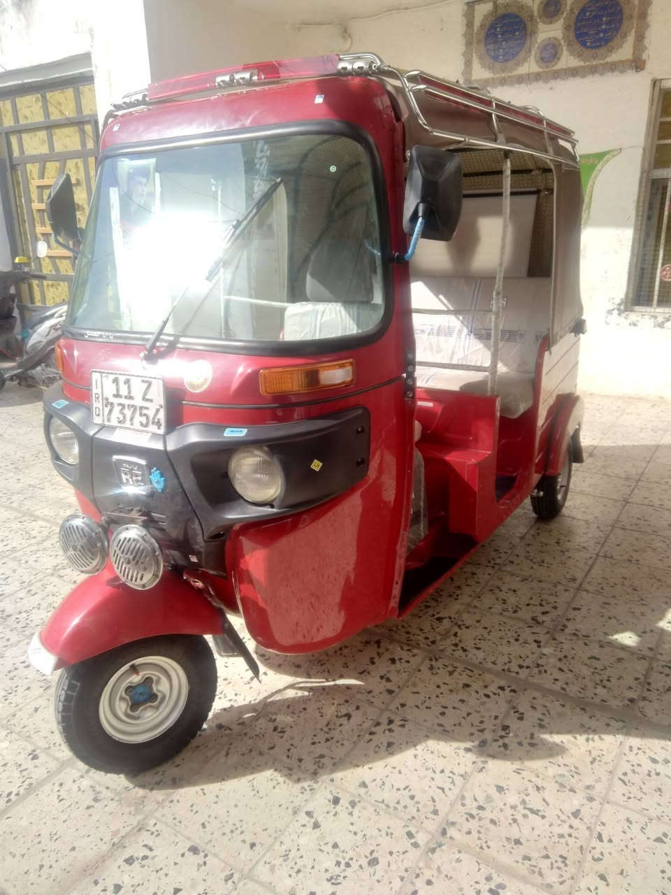 سلام عليكم تكتك 20 شهر12جديده تراي زيرو مكفوله من الضربه ومن الصبغ تخم تاير جبلي كهربايات كلهه شغاله هورن بوش اصلي سيبايه ستيل  رقم نكليزي بسمي تحويل ثاني يوم هيه وغراضهه العنوان الحسينيه المعامل *********** مامتواجد عل فيس
