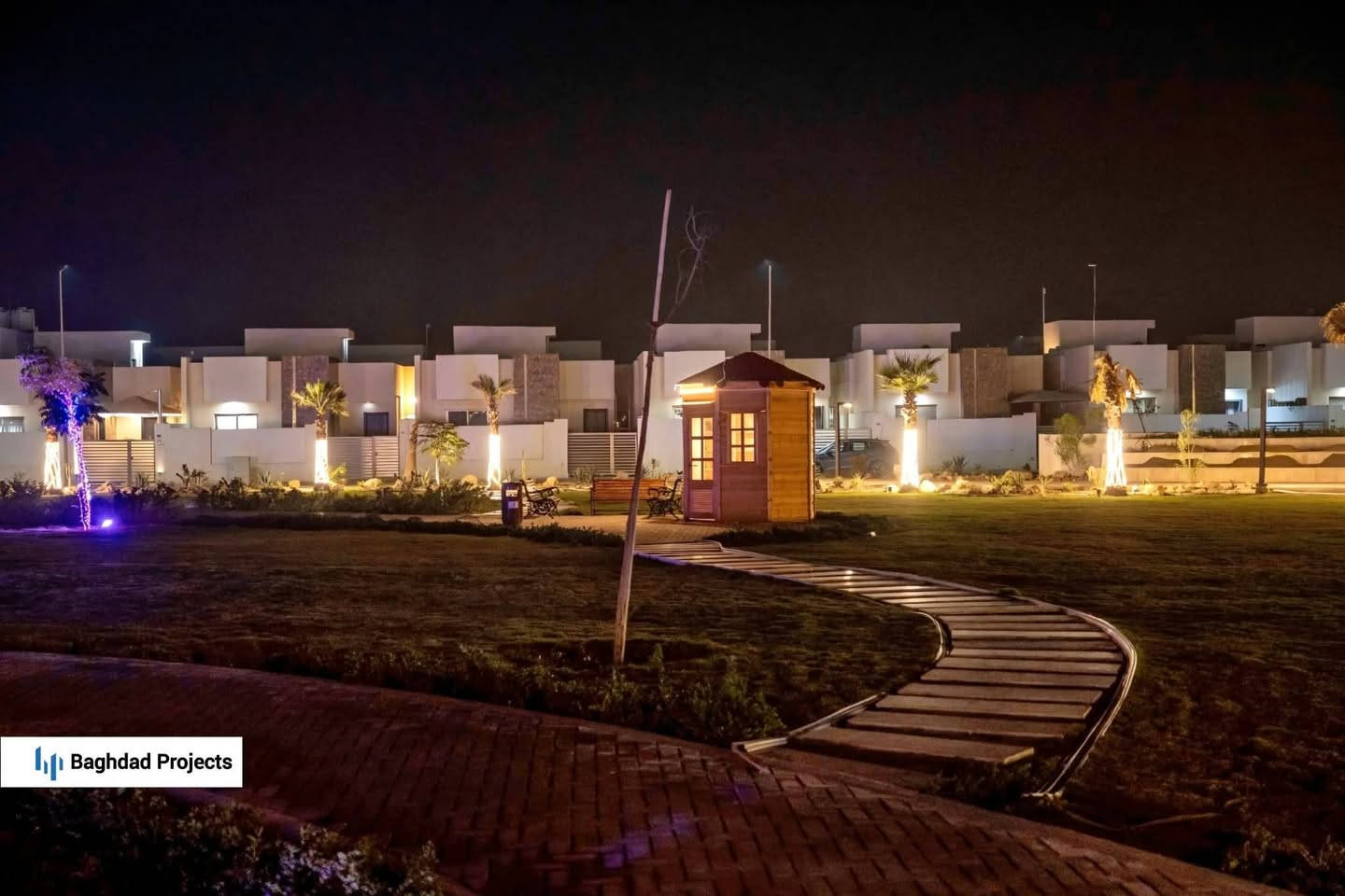 السلام عليكم
للبيع منزل مساحة ٢٠٠ م في الربع الاول من بلوك ١٨ في مجمع حوراء بغداد في موقع مميز وعلى شارع ١٥ 
السعر المطلوب ١٩٠ مليون
للتفاصيل التواصل على الرقم *********** يوجد واتساب
