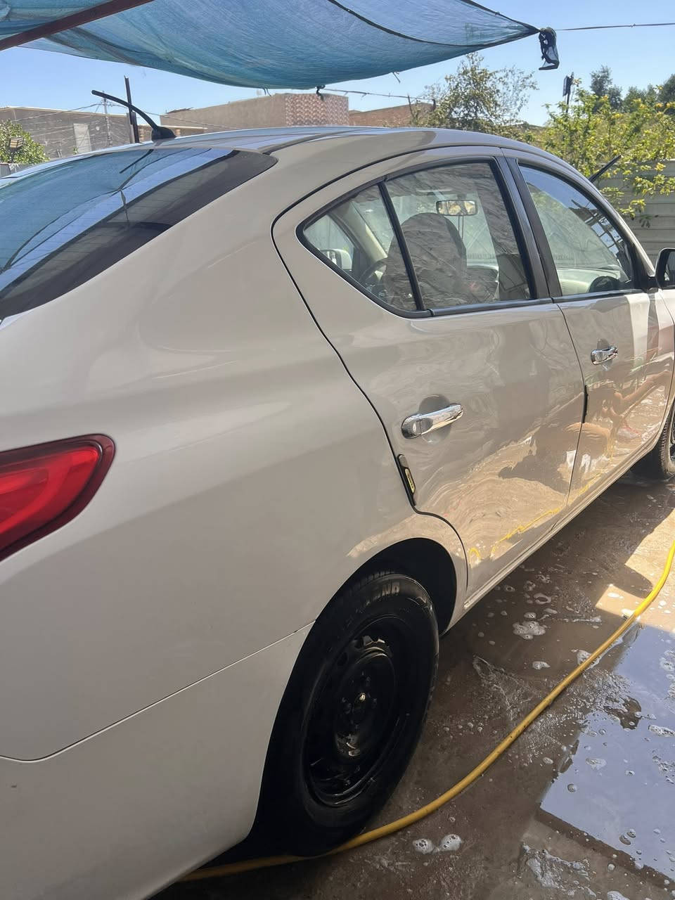 نيسان صني هندي 2020  ما بس قطر صبغ سنويه جديده كله جديد شركه ماشيه 94 كله كفاله كير محرك رقم أربيل 107 مكاني نجف ابو طالب *********** بس باردين موضح بصوره
