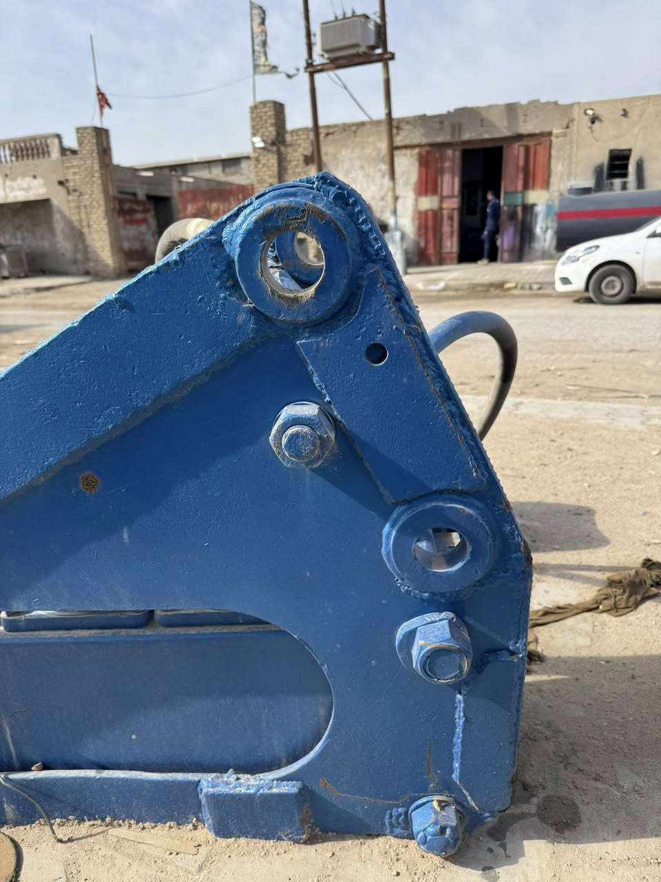 نقار همر عدد 2 للبيع العنوان واسط - الكوت )  شرط الفحص والعمل (***********) للاستفسار اتصال فقط
يرهم جيسي بي ويرهم الازرك حفارة تاير
