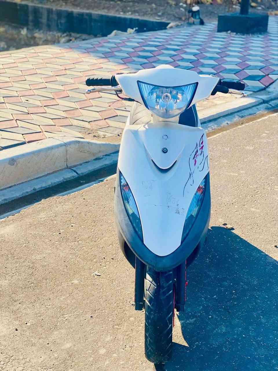 سلام عليكم درجه ماكس عدله البيع درجه نضيفه باله لون حليبي 950وبيه مجال بسيط ‏‪***********‬‏
