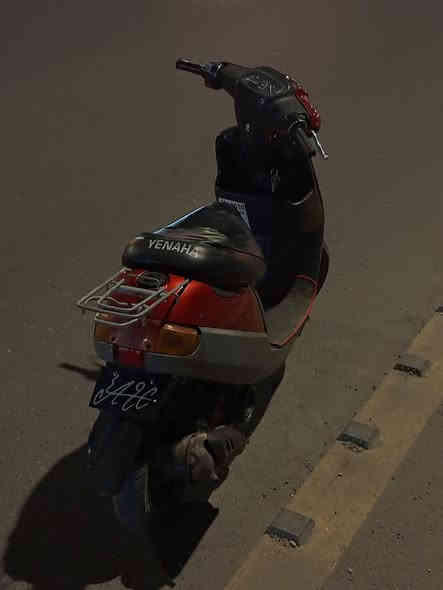 السلام عليكم 
ماطور بوتين للبيع 
دبل سكريته المرغوب
لور احمر 
معمر مره وحده 
شاصي شرط 
تحريكه ومعدل 
تايات جدد 
سعر 225وبي مجال 
سلف لايت بك لايت اشاير هورن كلو شغال بس ايعوزو باتري 
للاستفسار الاتصال على الارقام التالية 
***********
***********اتصال +واتساب
مكاني حي السكر قرب مطعم ابو جنه
