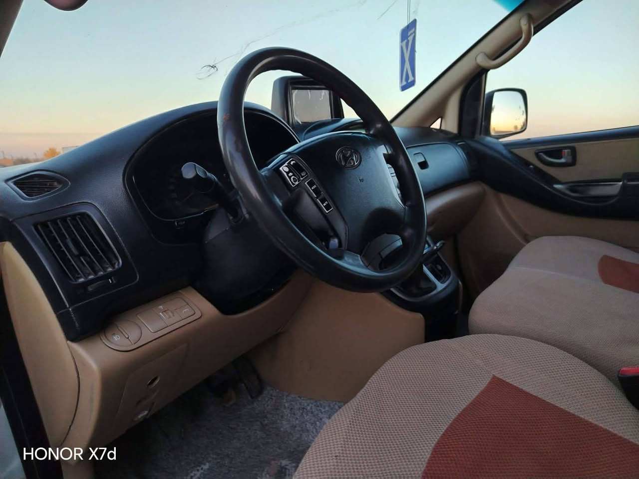 السلام عليكم ستاركس 2015مفتوح
سياره كفاله لاضربه ولاتبديل ولاصبغ كلشي موضح بلفيدو
حداديه تخم تاير مكينه كير اكسن جاهزات ‏‪***********‬‏
***********
