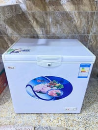 فريزر • نظيفة • للبيع