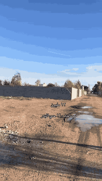 نهايه شارع علي شاهين او تكدر تروحله من يم مول حسين لحد القطعه تبليط خدمات كامل مساحه 160 متر  واجهه 7.5 عمق 20 

***********
