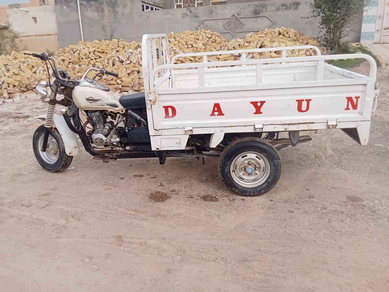 ستوته للبيع موديل 2015 اوراق اصوليه ستوته حلوه مالت شغل مكينه نضيفه وبدي نضيف السعر 1350 المكان ناصريه شطره ***********
