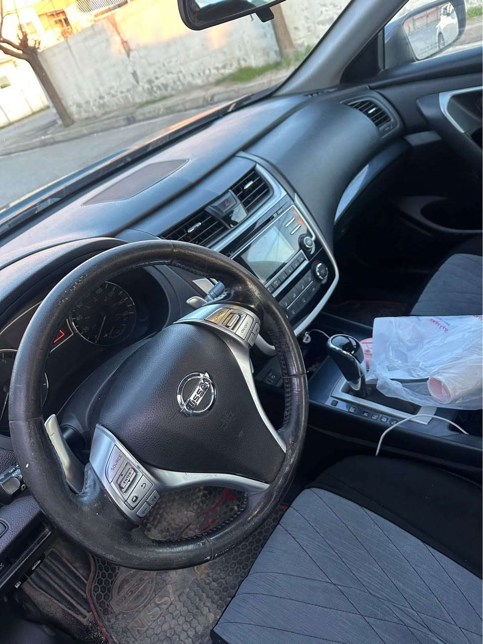 نيسان التيما 2018مواصفات SRبدون حادث ارباكات كله سليمه بدون شانصي فقط نص بونت صيخ باب سايق بي تعديل 2مليون ونص غرامه انقطح من سعر بعد اتفاق صوره حادث داخل صور رقم اربيل سياره ب اسمي تحويل ووكاله ب شرط سعر 114ورقه ***********مكان قضاء عقره مراوس ب رقم شيمالي فقط اكر, نينوى
