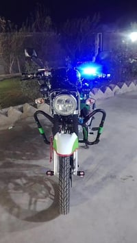 هيوشا موديل 2024 منفيس السعر مليون وميه وبيها مجال التواصل 07765590891...