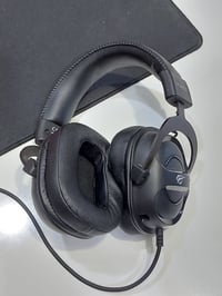 قطع سماعات • مستعملة • توصيل متوفر