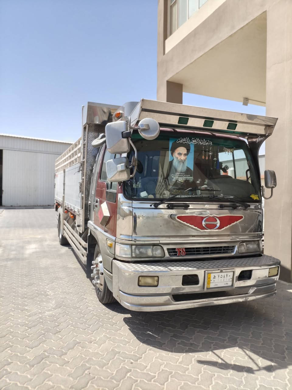 سلام عليكم هينو انكر فحل للبيع رقم بغداد موديل 1998 اصل مكفولة من شاصي من قمارة السيارة بعدهي جديدة ملاحضة راعيهة يريد تحويل الاستفسار تواصل
***********
