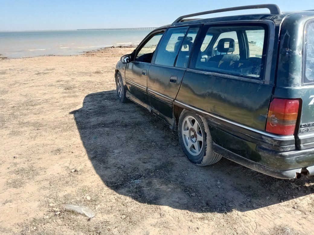 سلام عليكم سيارة وبل وميكه موديل 93رقم انبار ألماني عندي وكاله ام الباركود بسمي مكينه وكير ملكه سيارة شغاله وجاهزة سعر 15ورقه عنوني ديالى شهربان ***********
