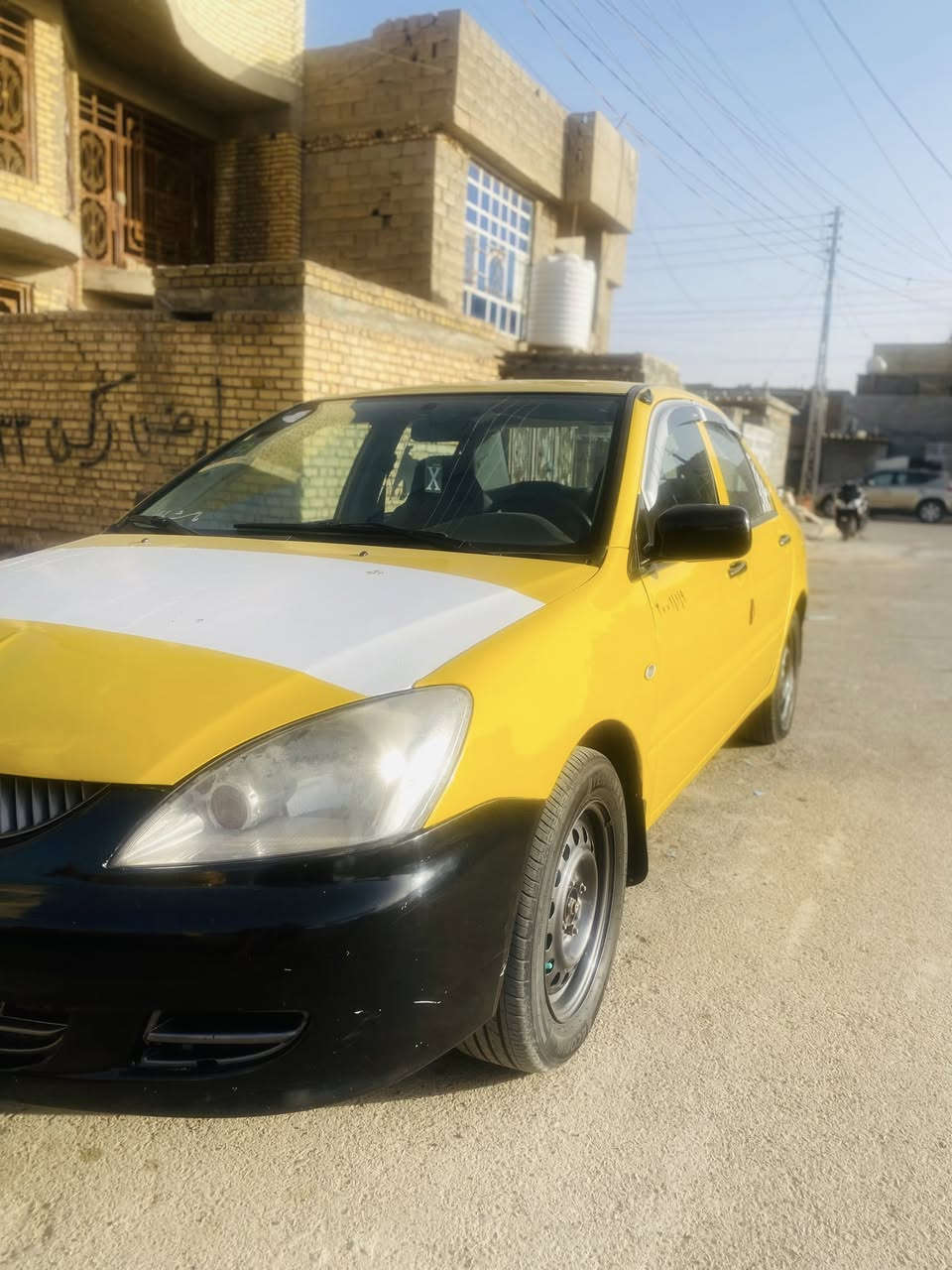 السلام عليكم لانسر موديل 2009رقم بغداد راعيها متوفي السياره نعمه خير من الله معمره جديد تخم تاير صدر جديد مكينه 2000 داخله حلو مدوشمه السياره كبل للشارع ما تصرف عليها عنواني بغداد الحسينيه الراشديه 
رقم الهاتف ***********
السعر 52 وبيها مجال
