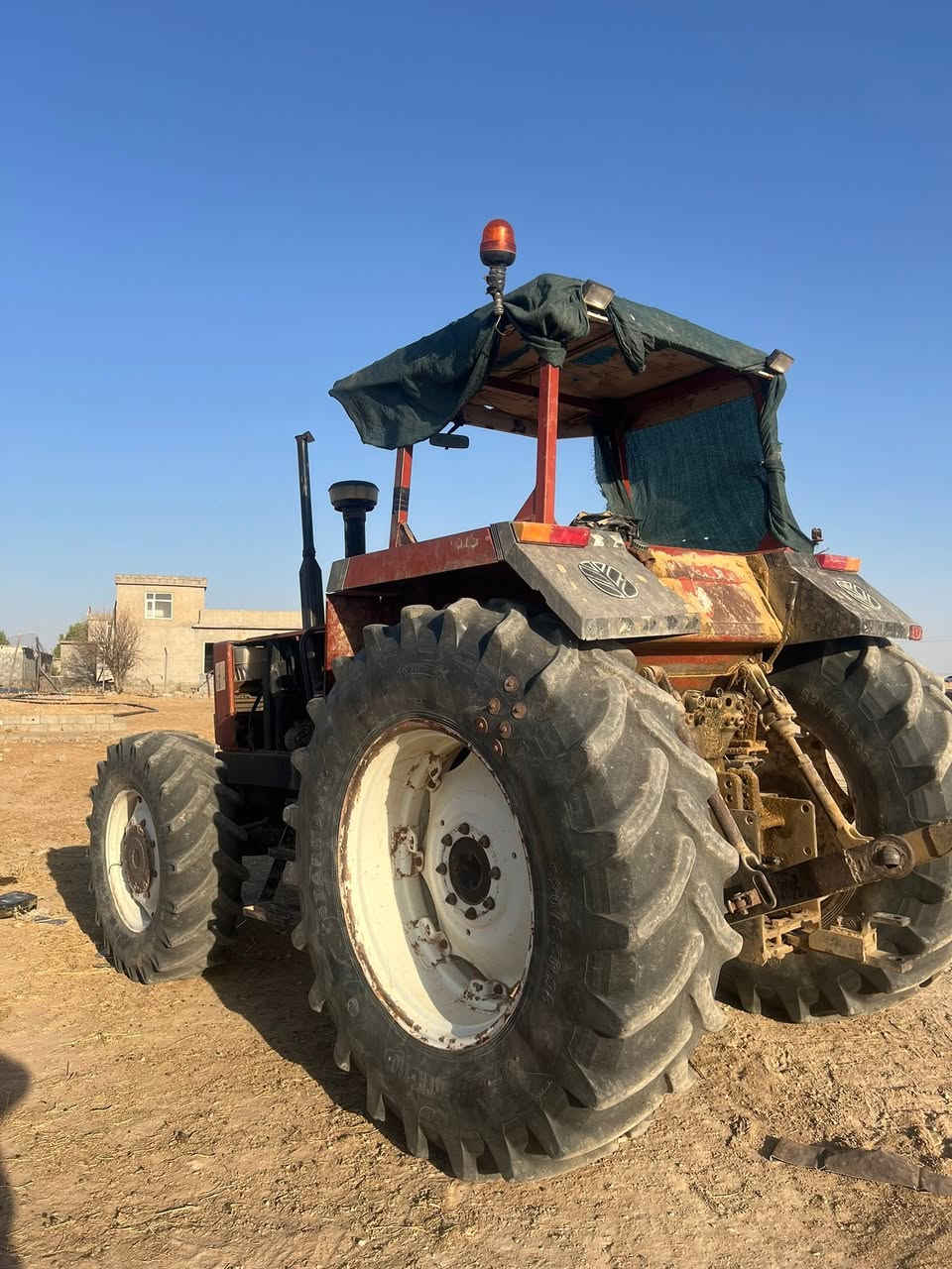 فيات بؤ فرؤشتن هةمو قةلبي بةشةرت مةكينة تحميرة بؤ زانياري زياتر پيوةندي بةم ژمارةيةوة بكةن ***********
