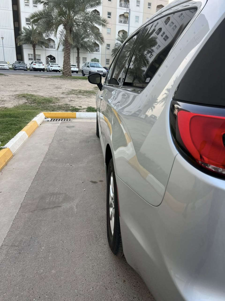 سلام عليكم باسفيكا موديل2024وارد امريكي سياره مكفوله بدون تبديل ولاصبغ يرباكات سليمه *********** سياره تترقم اربيل سليمانيه دهوك اجره او خصوصي
