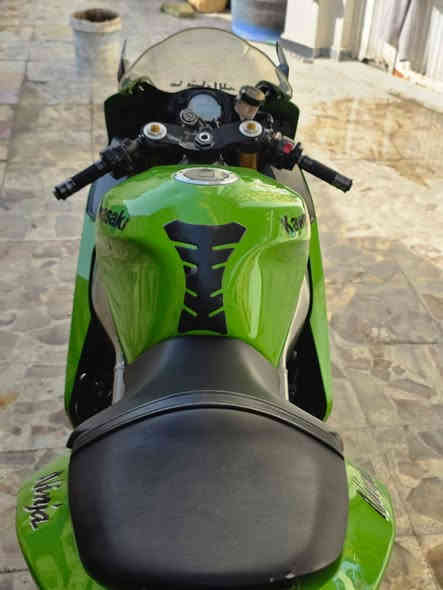 سلام عليكم دراجه كاوسكي 2004 /636. دراجه احله من صور دراجه جديده كلش ماشيه 31الف  مكفوله من طول لطول جيب وياك فيتر وفحص  شراي خابرني مو شراي لاتعبني ***********
