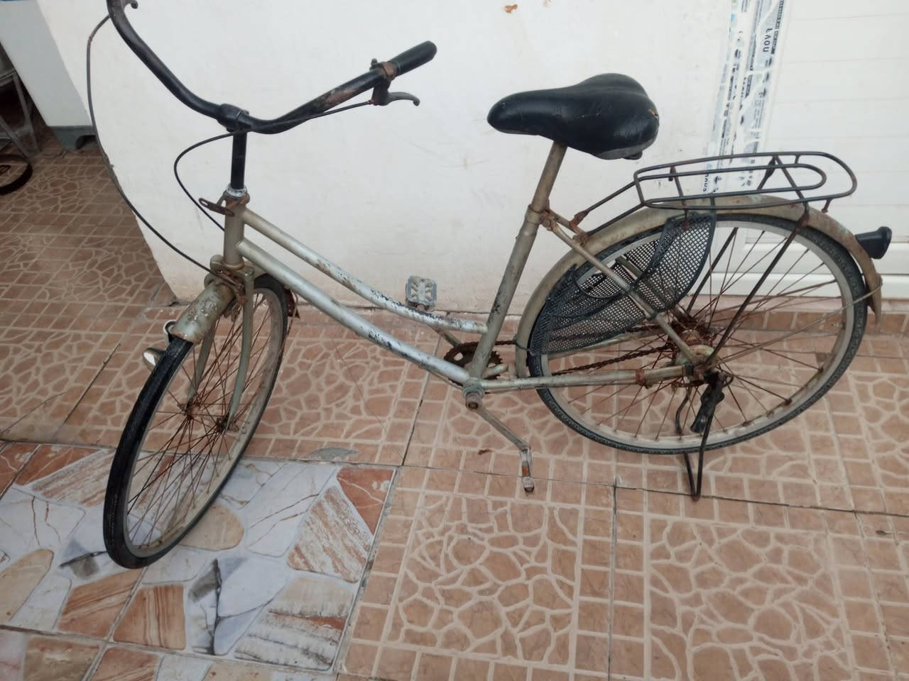 للبيع سعر 35 حجم 26 شهربان


**إذا كنت صاحب هذا الإعلان وتريد حذفه لأي سبب، رجاءا أرسل رسالة إلى الدعم الفني**