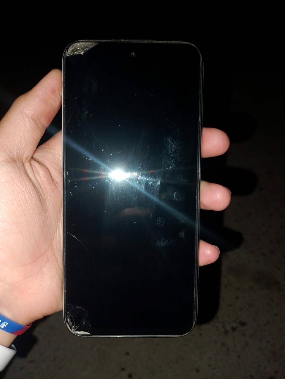 سلام عليكم هونر c6x للبيع مبايل كل عيب مابي نضيف صارلي3اشهر من ماخذه بس إني أريد ابيعه ذاكرة 128عشوائيه8 وياه كارتونه السعر 135وبي  مكاني بغداد مدينه الصدر مجال الطيبين للاستفسار ***********والخاص مفتوح 24 ملاحظة هاذه الفطور فقط لزكه
