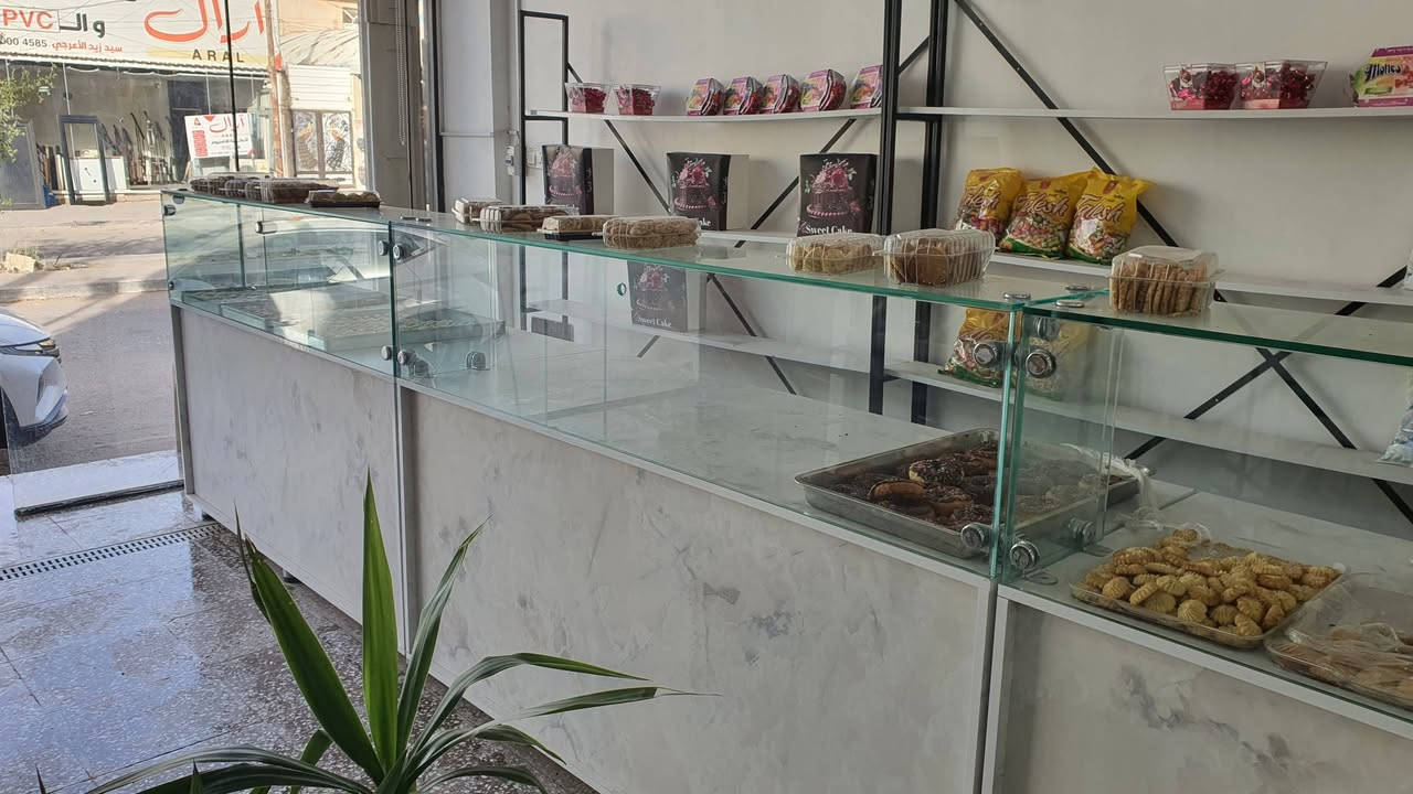اغراض معجنات للبيع ..التواصل في النجف ***********
