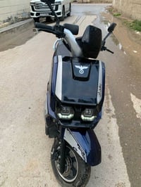 دراجه شحن للبيع نظيفه كلش واستخدامه قليل  بطاريات عله فحص وبي مواصفات ...