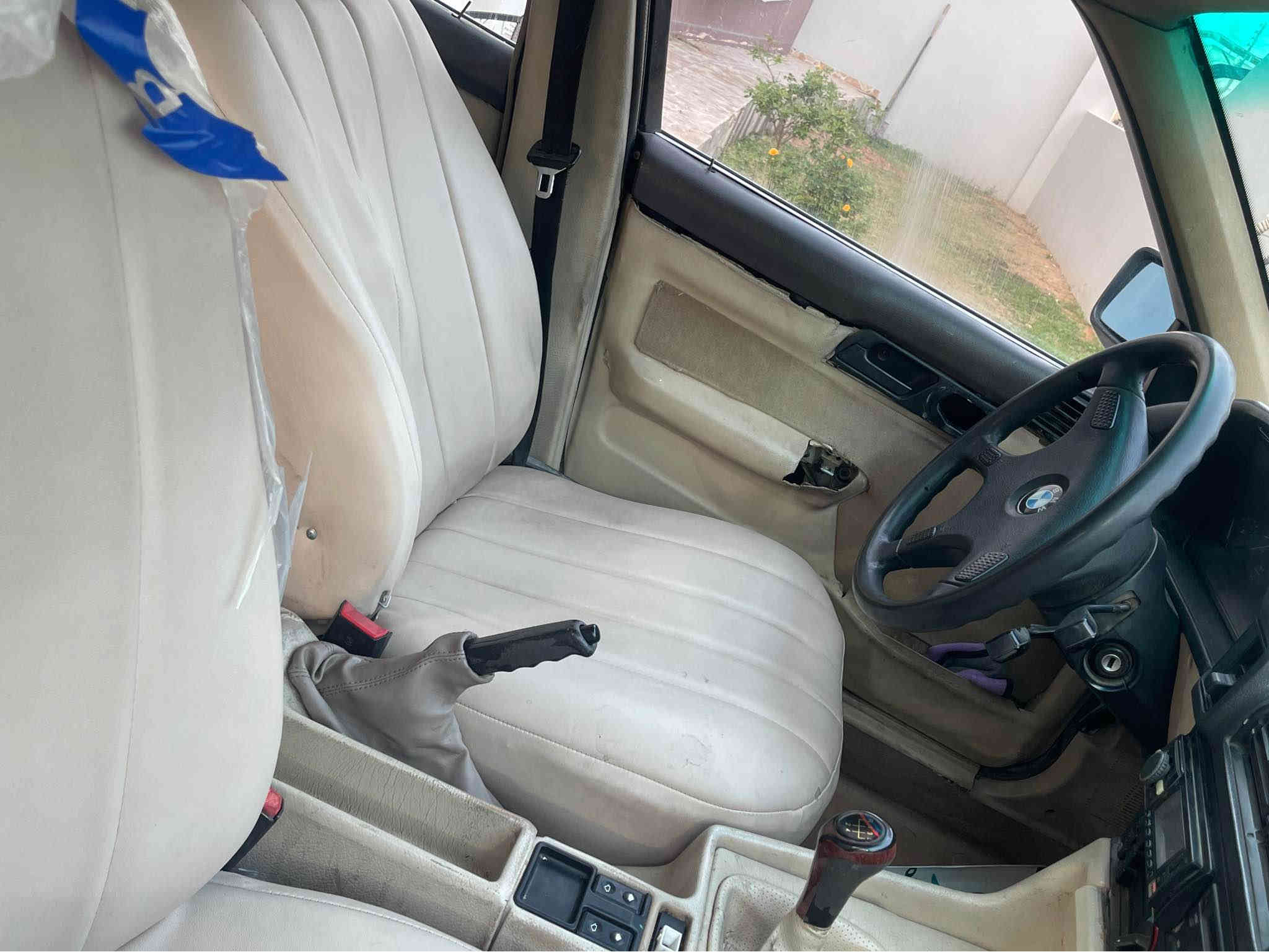 BMW_1990
للبيع او المراوس حسب القناعه
مكينه 25 كبس كير عادي مكفولات 
داخل جلد وياله M  صبغته جديده 
رقم اربيل الجديد تحويل ثاني يوم 
ب58وبيه مجال قليل
للتواصل :***********بي وتساب أربيل
