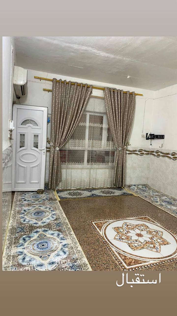 بيت للبيع في الجمهوري الشرقي قريب على جامع الجمهوري 
(مساحة 75متر) 
للاستفسار الاتصال على هذا الرقم خط وعلى الواتساب
***********
