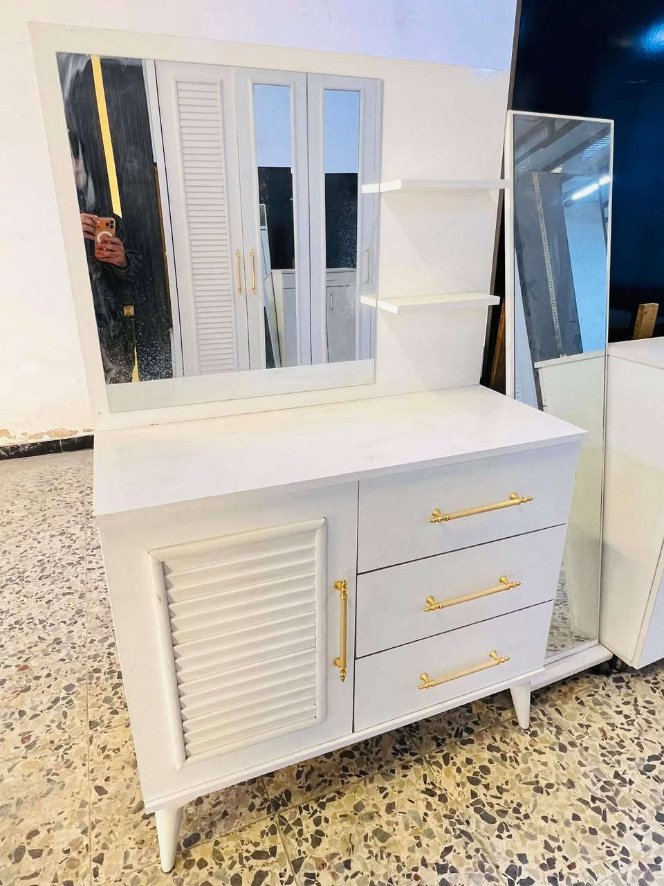 غرفة. تركي. نضام. ابواب. لون. مميز. كوالتي. عالي.٨قطع  550 قفل  واصل. كول مناطق بغداد


**إذا كنت صاحب هذا الإعلان وتريد حذفه لأي سبب، رجاءا أرسل رسالة إلى الدعم الفني**