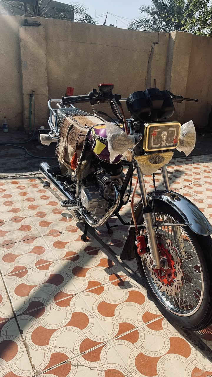 سلام عليكم تايكر 2025للبيع دراجة  حلوة مرتبة مناقصهة شي ولله كلهة شغالة كهربائيات شاشة كلة كامل دراجة نازلة 2025بشهر 10بس بيع بس بيع وهاذة رقمي ***********وخاص مفتوح
