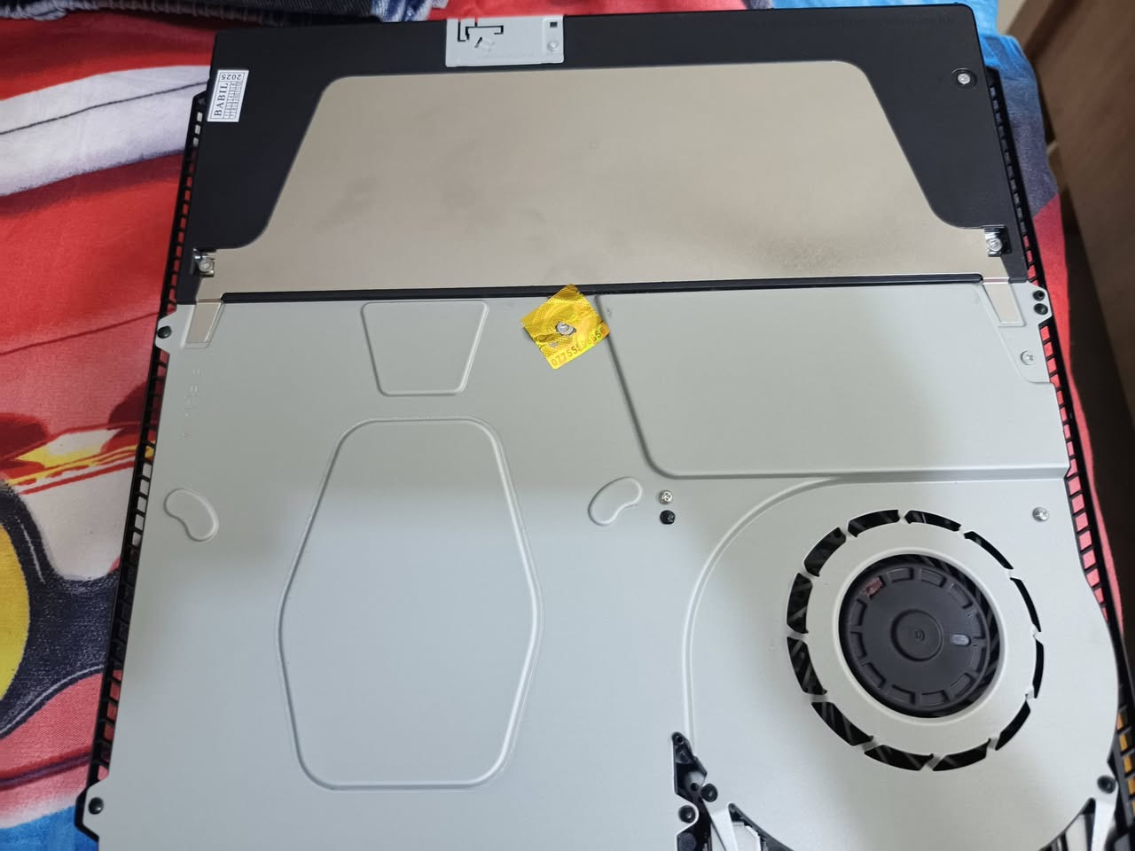 سلام عليكم ps4  سلم مهكر يحتوي على 10 ألعاب :
1 جي تي أي 5

2 إف سي 26

3 بيس 26 

4اله الحرب

5 كول أوف ديوتي بلاك أوبس 3

6 ماينكرافت 

7 مورتال كومبات

8 باتفيلد5

9 الكوابيس الصغيره

10 كراش سباق السيارات

ويا يو بي إس + حامل بلي وجويستكات وبي مراوح وبي شحن +جويستكات 2 

السعر خاص 

المكان بغداد الكماليه
رقم الهاتف :***********
