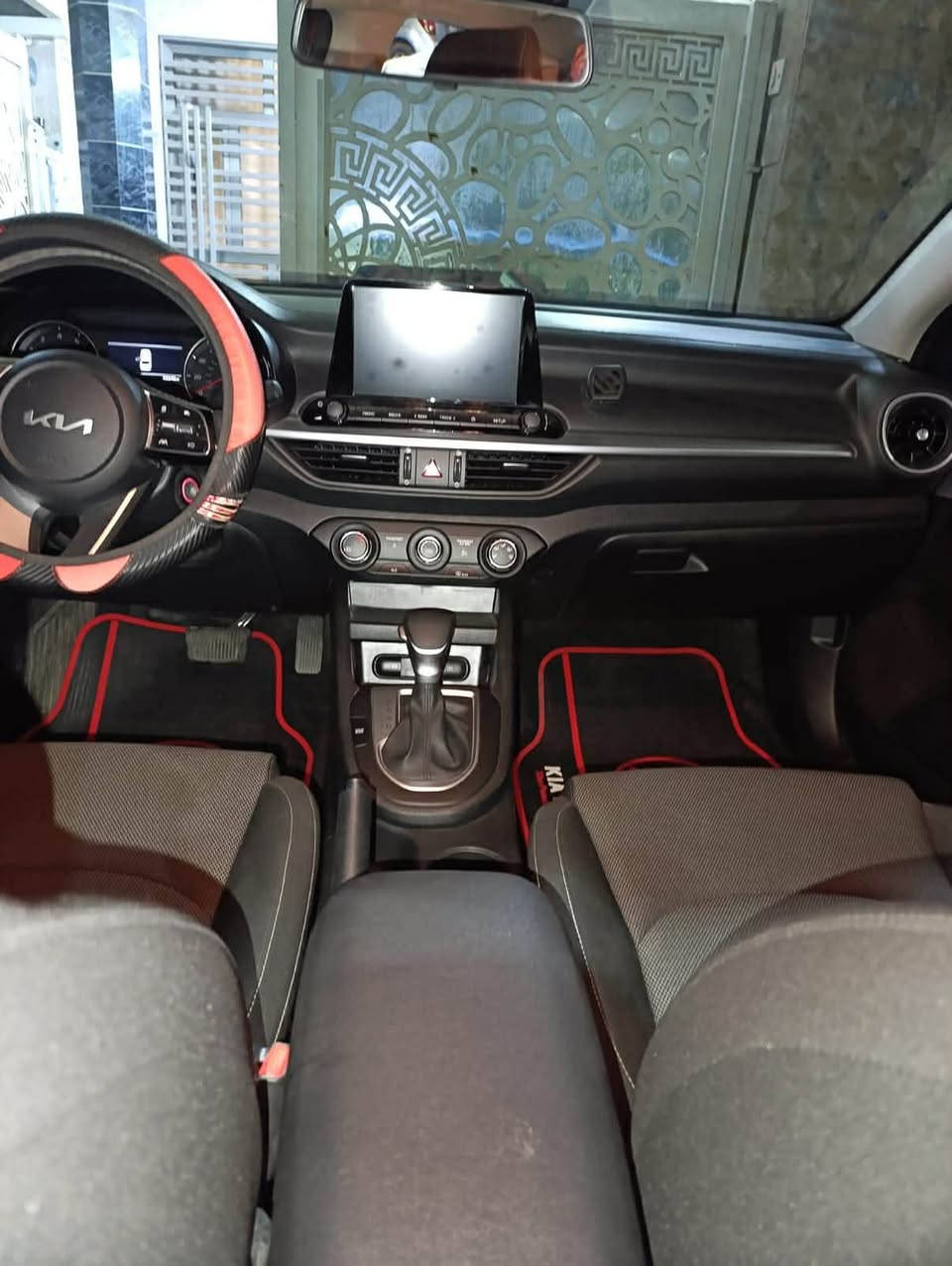 فورتي موديل 2024❤️
موديل ٢٤ ماشيه ٥١ 
بيها باب تبديل وكاله نفس اللون وليبل وشويه صبغ بجاملغ السيارة جديده رقم بغداد تحويل مباشر بأسمي مكان السيارة بغداد الدورة 
 السعر ١٦٥ وبيها مجال
للأستفسار ***********
