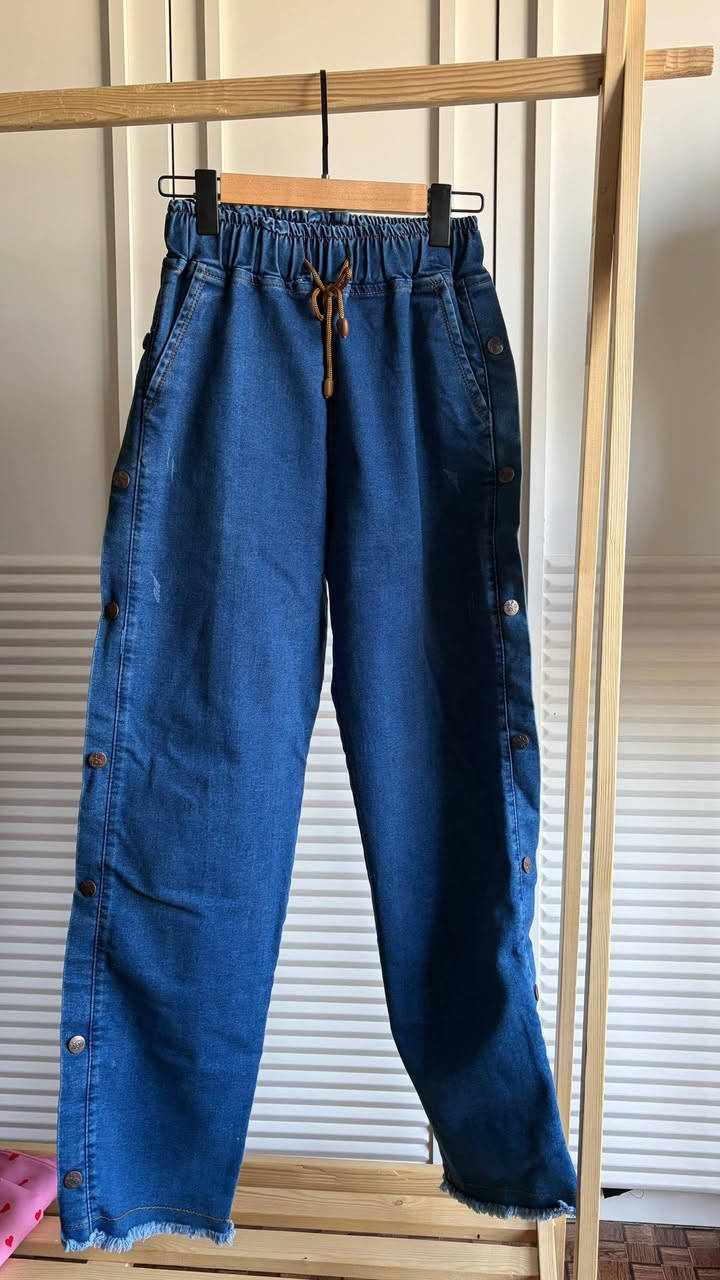 جينزات قياس ٣٨/٤٠
سعر قطعتين ب١٥ الف تصفية ❤️


**إذا كنت صاحب هذا الإعلان وتريد حذفه لأي سبب، رجاءا أرسل رسالة إلى الدعم الفني**