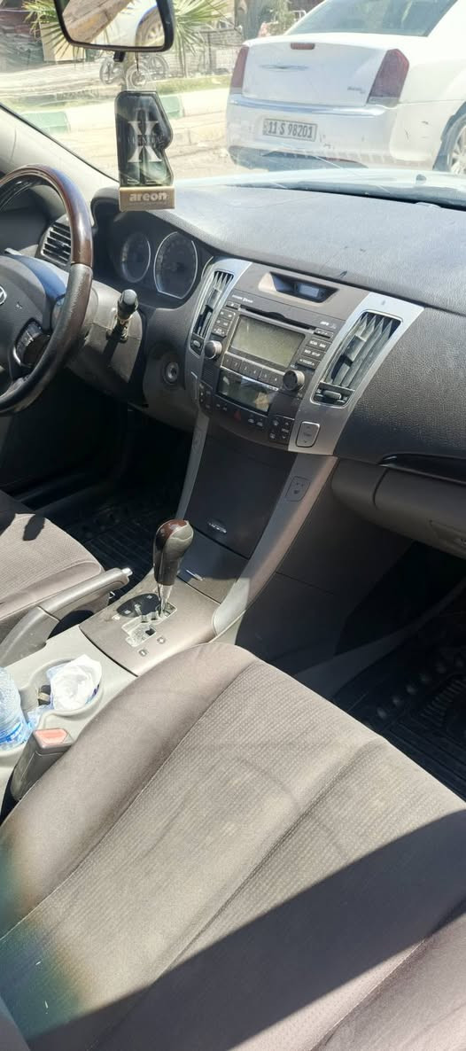 السلام عليكم سوناتا 10 كصه جنطه جاهزه تبريد حداد مكاني ناصريه السعر 40 مروس هم ترهم وبامه***********
