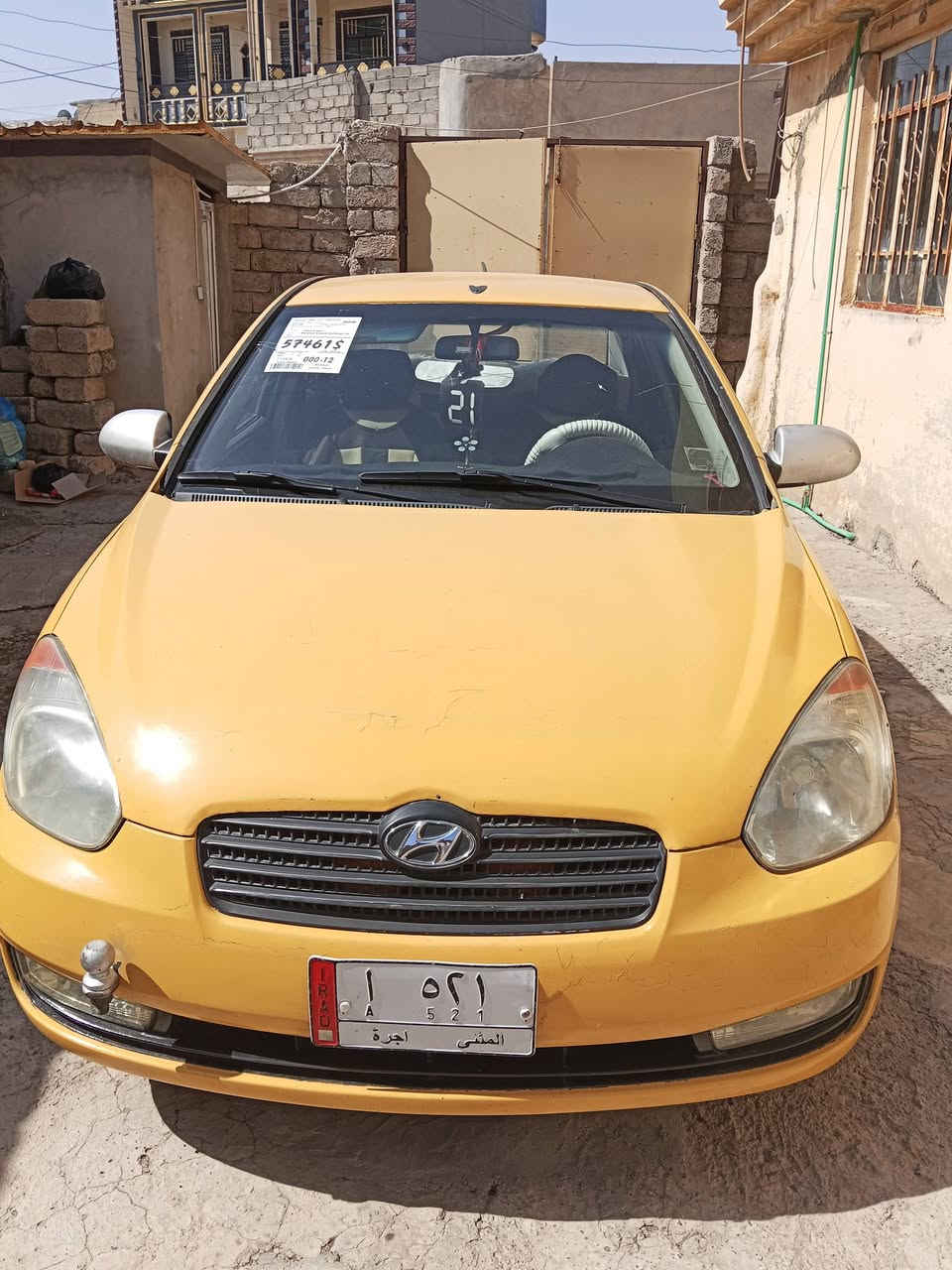 اكسنت تكسي دبدوب كير عادي عليها هيئه 500 الف مكصوصه سكف رقم المثنى مشروع وطني بيها تلقيط معجون سياره حلوه السعر 65 وبيها مجال قليل ماجاوب على التعليق محرك 16 نظيف ***********
