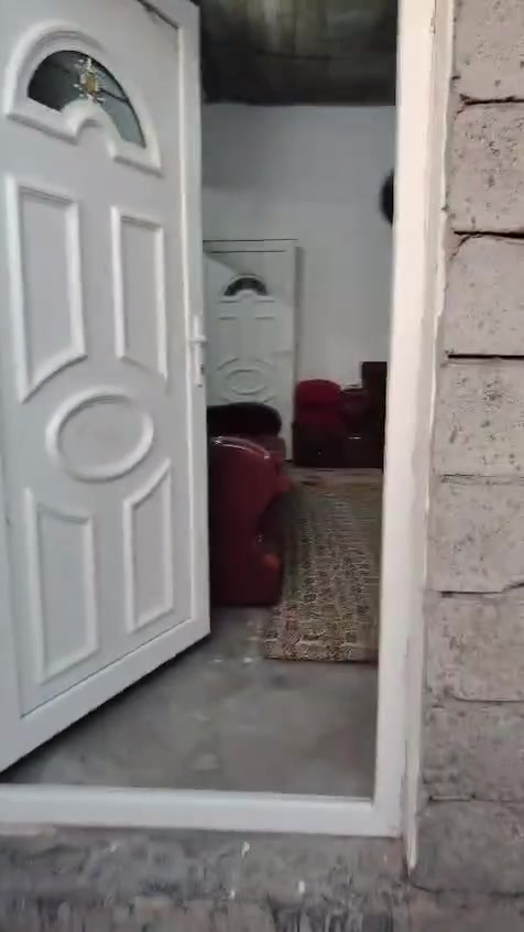 السلام عليكم ورحمة الله وبركاته دار للبيع بالدواسر بشارع السناجره العريض يم جامع حصيله السعر خاص هذا الرقم ***********
